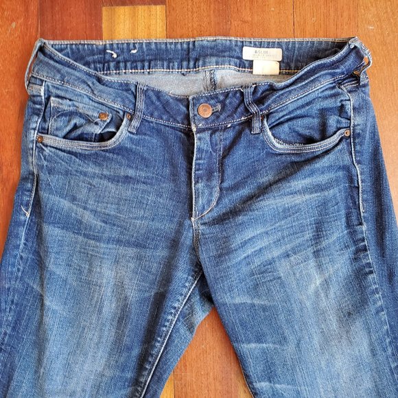 H&M Medium Wash Slim Leg Regular Waist Jeans Size 29 - Picture 6 of 15